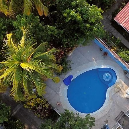 Hostal Tia Reyna El Zonte Ngoại thất bức ảnh